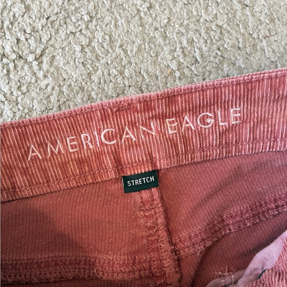 American Eagle Mom Straight Jeans Mauve Coral Corduroy Jeans Size 0 Regular - Picture 4 of 13